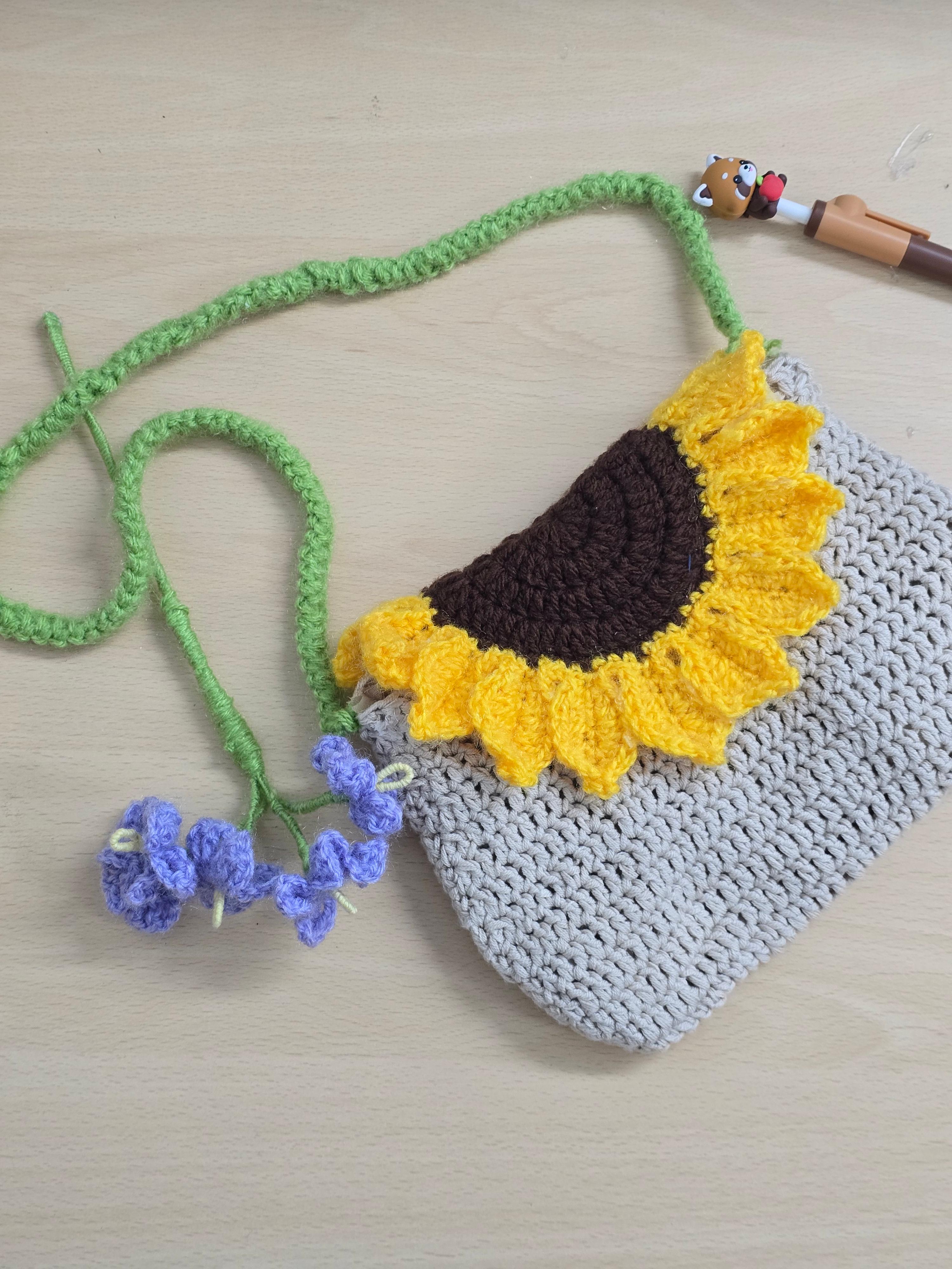 Sunflower sling bag