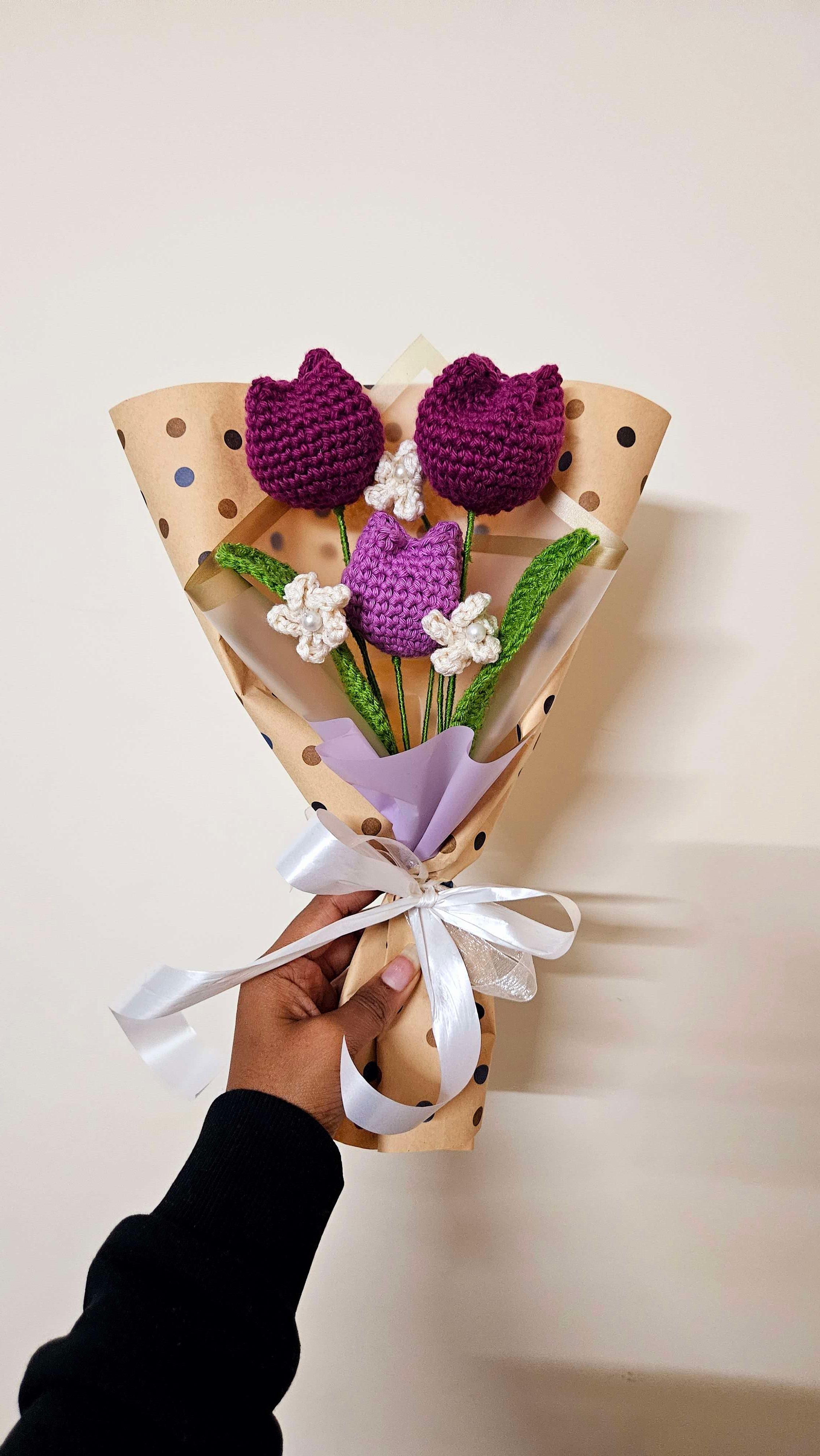 3 tulip bouquet - Image 1