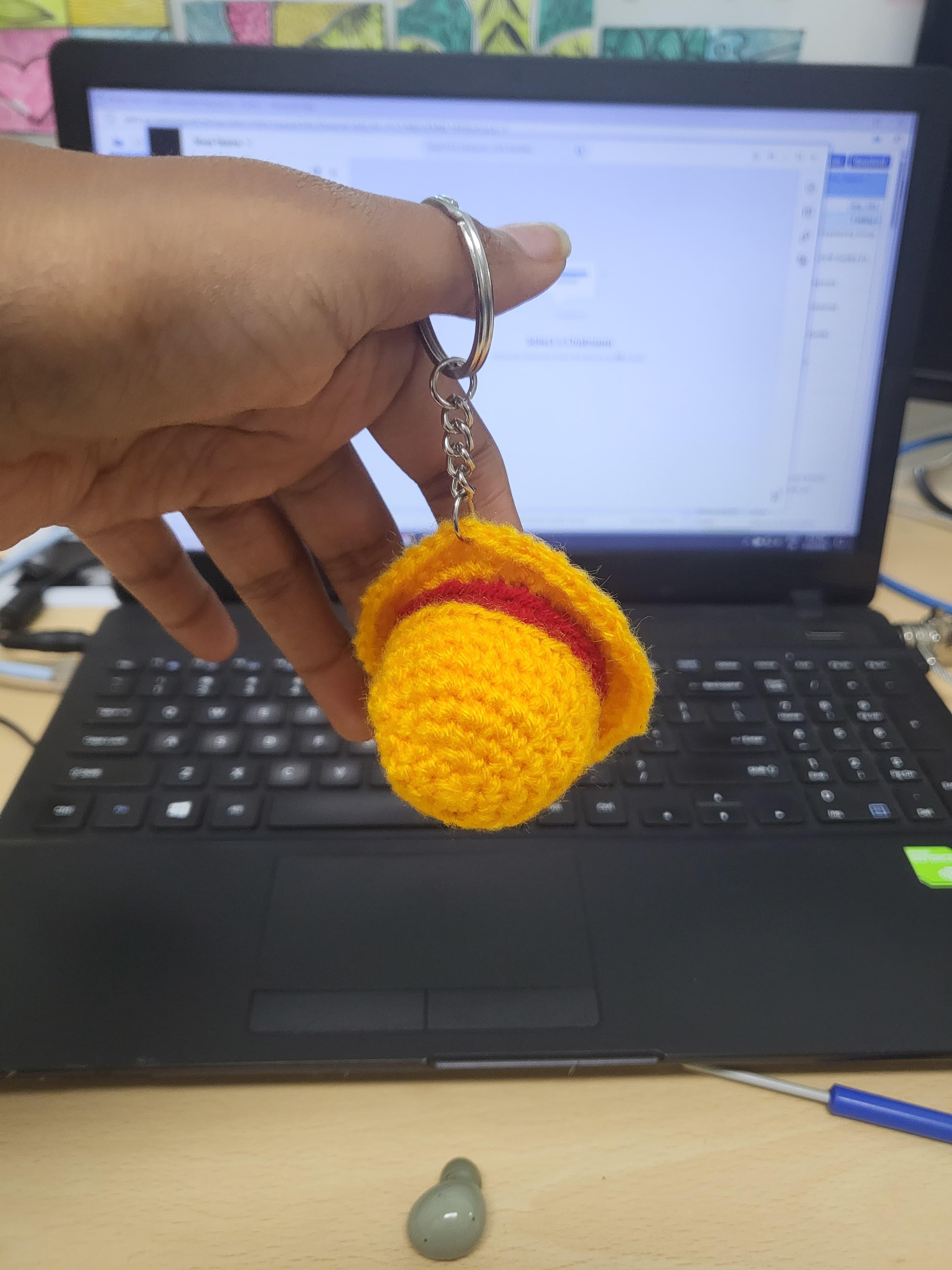 Luffy straw hat keychain