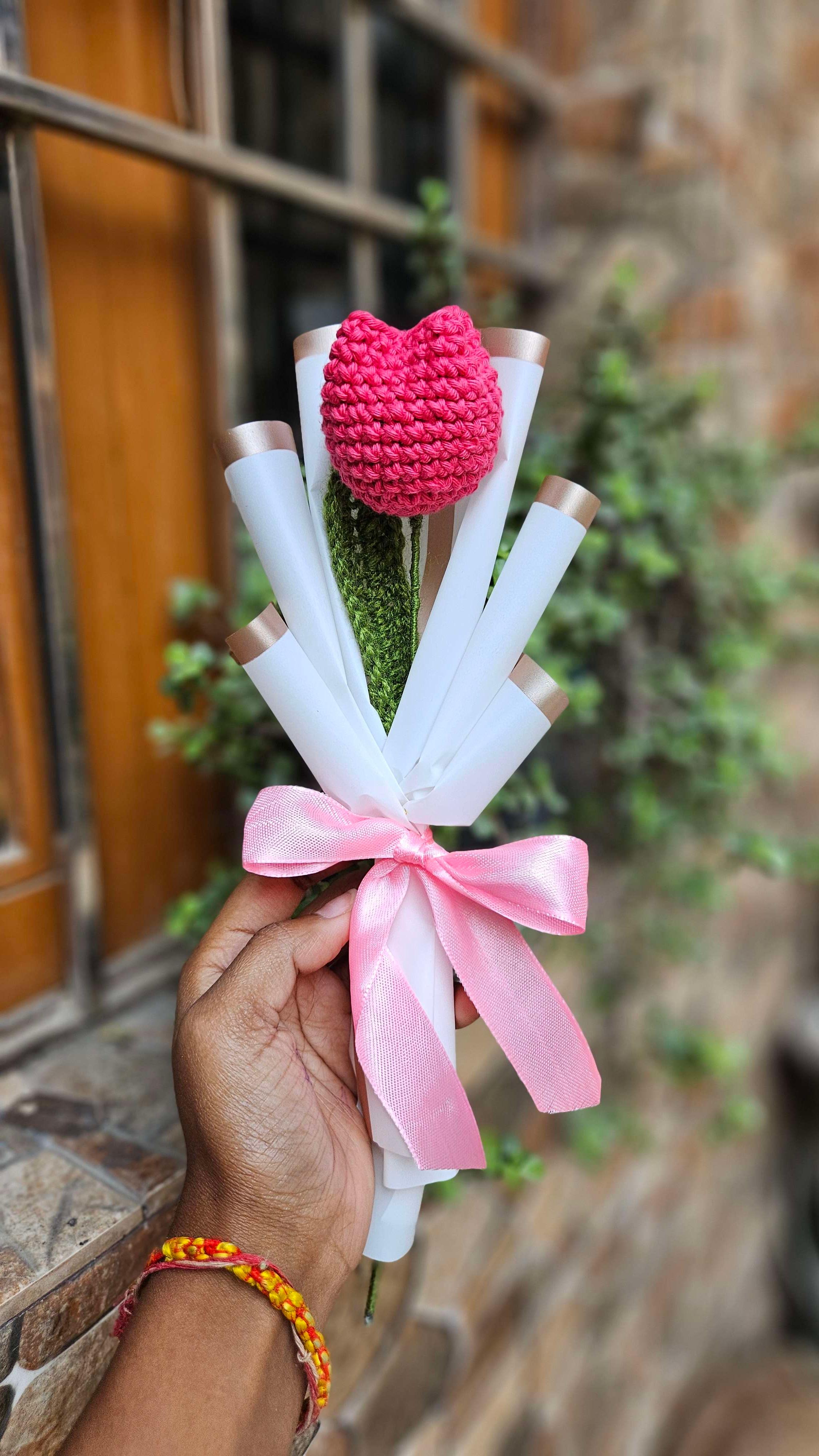 Single Tulip bouquet - Image 1