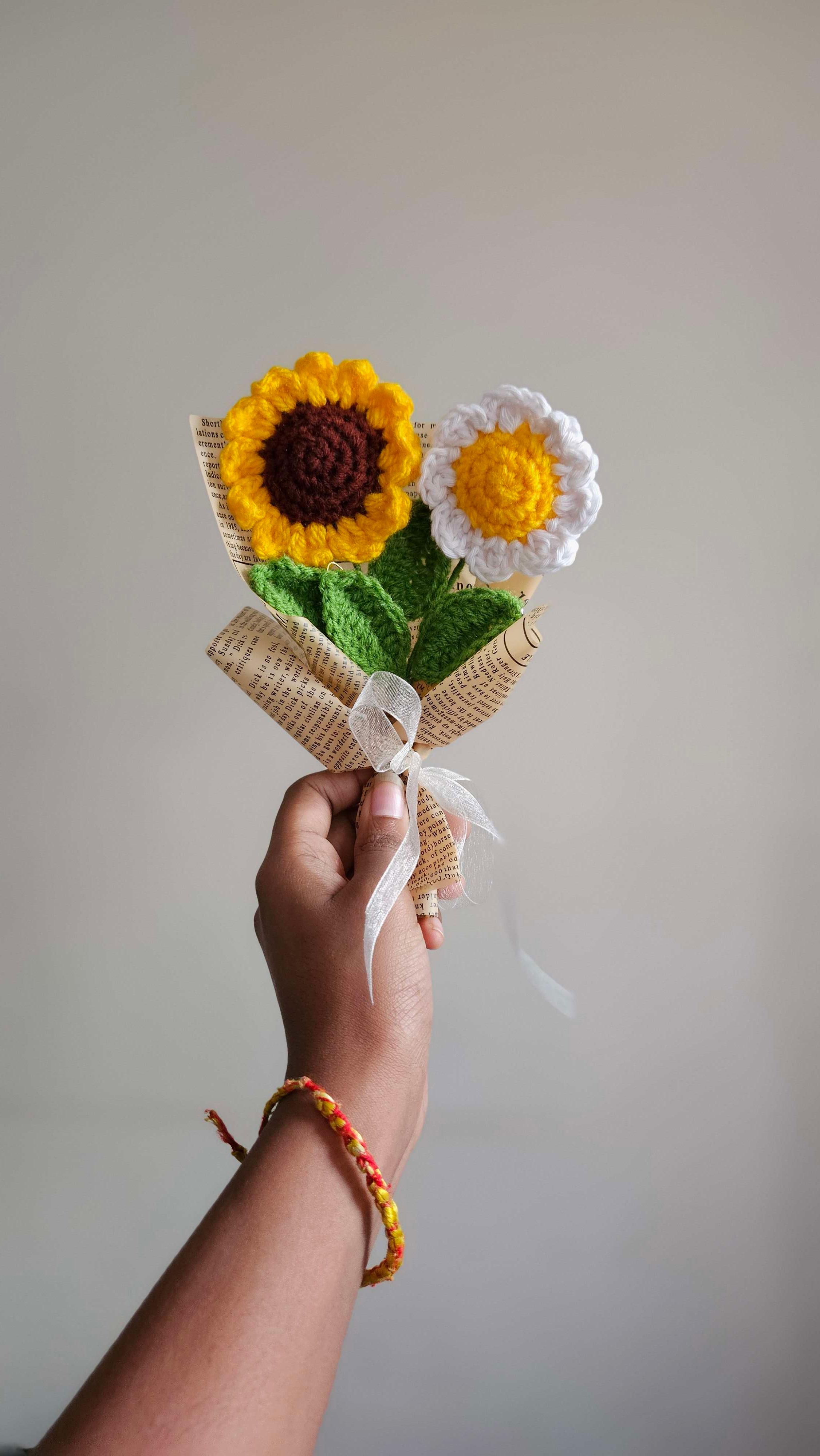 Mini sunflower daisy bouquet