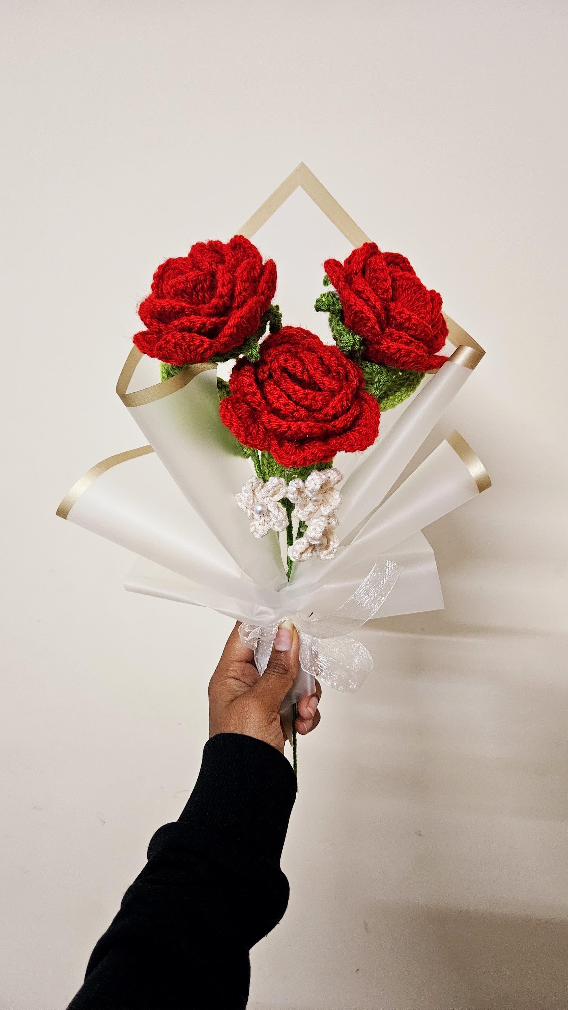 The 3 rose bouquet