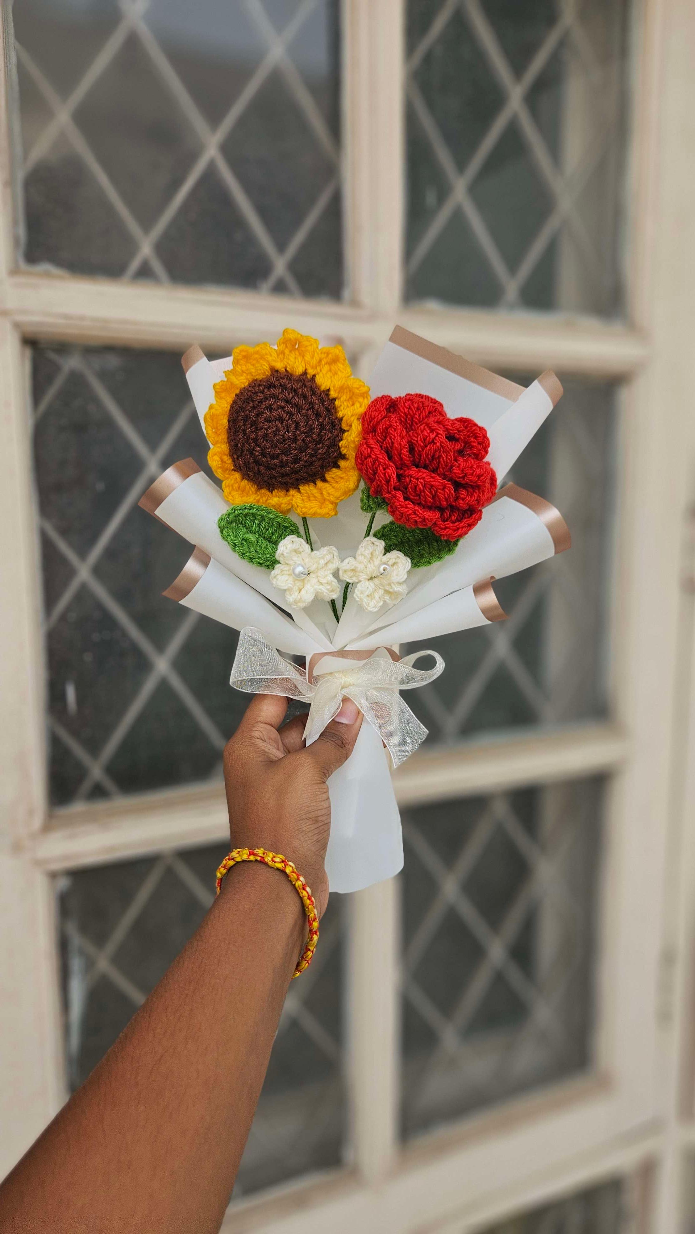 Sunflower/rose bouquet