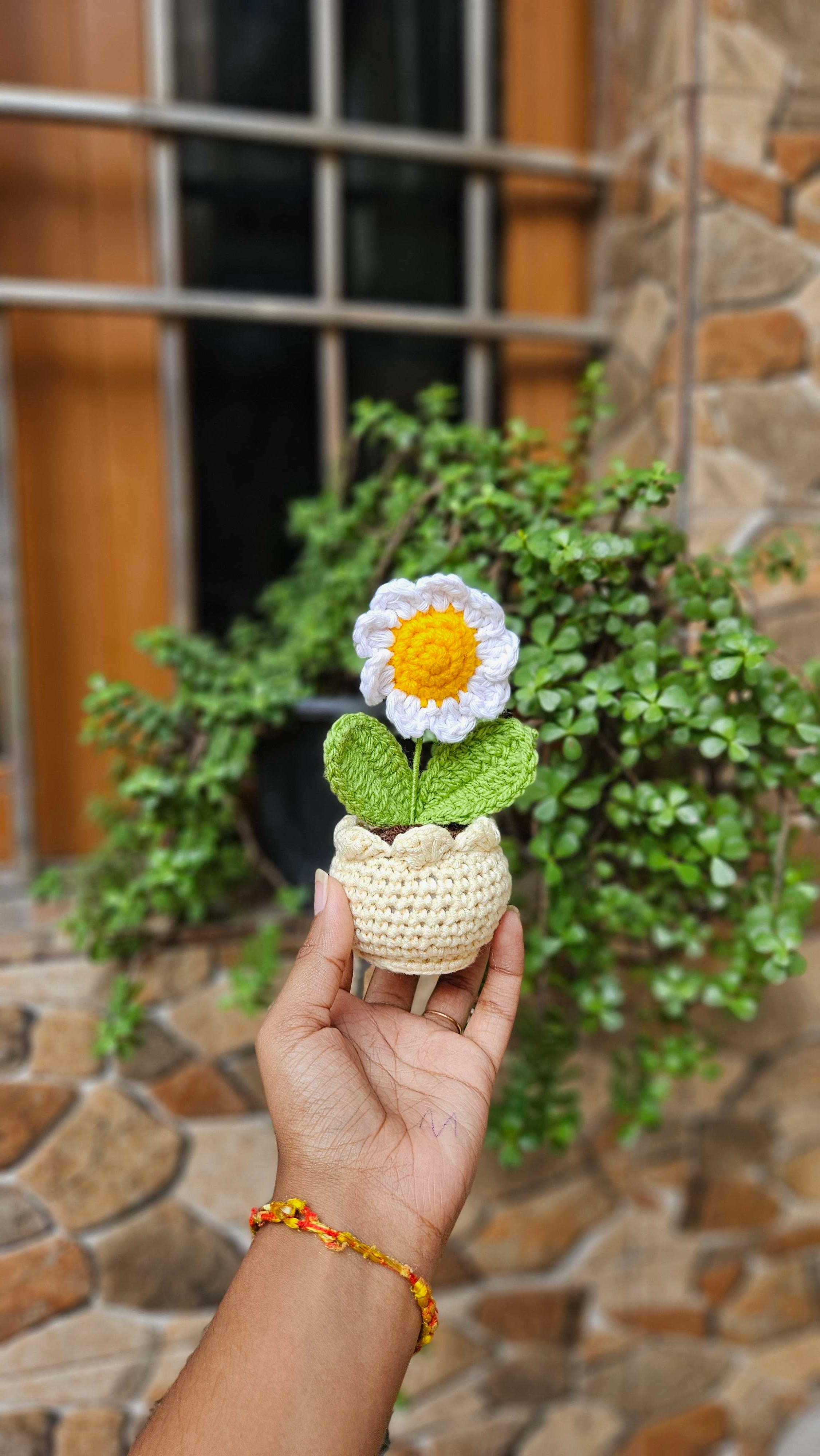 Mini flower pot thumbnail 4