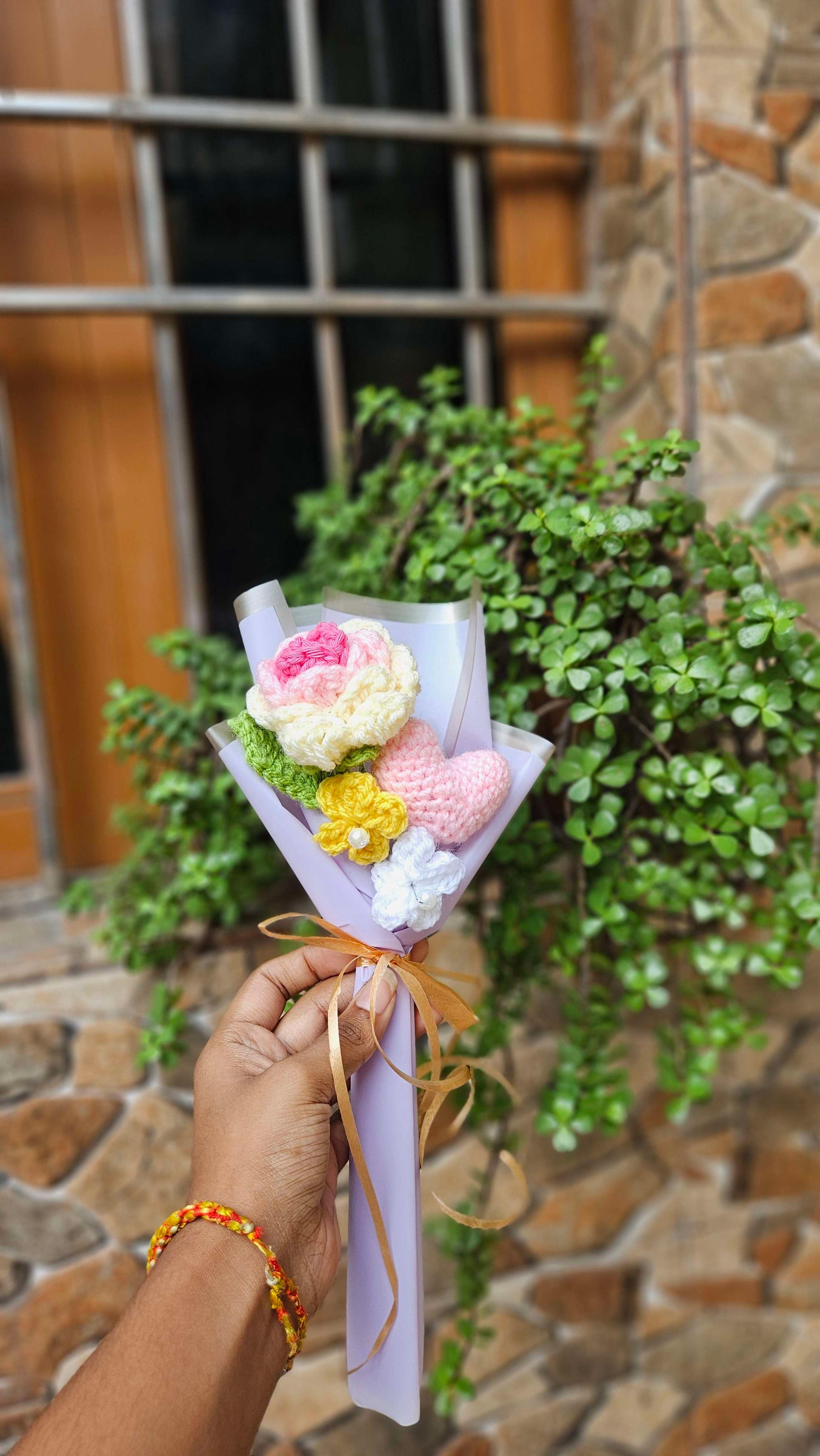 Shaded rose heart bouquet