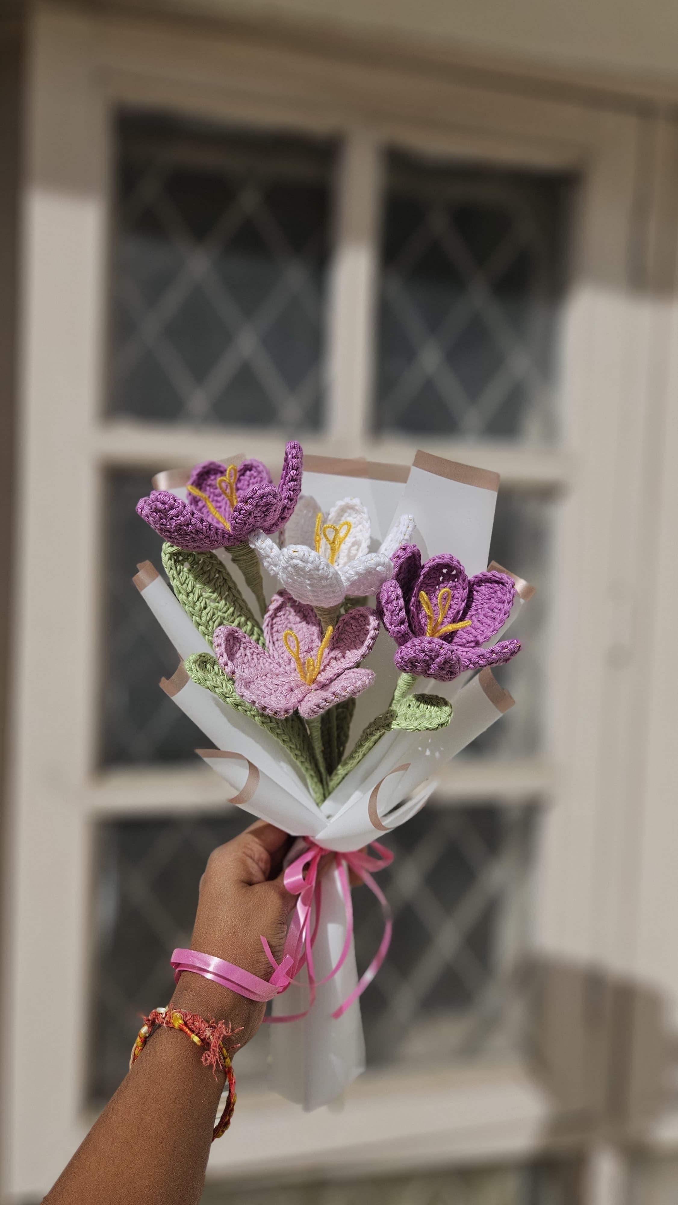 4 lily bouquet