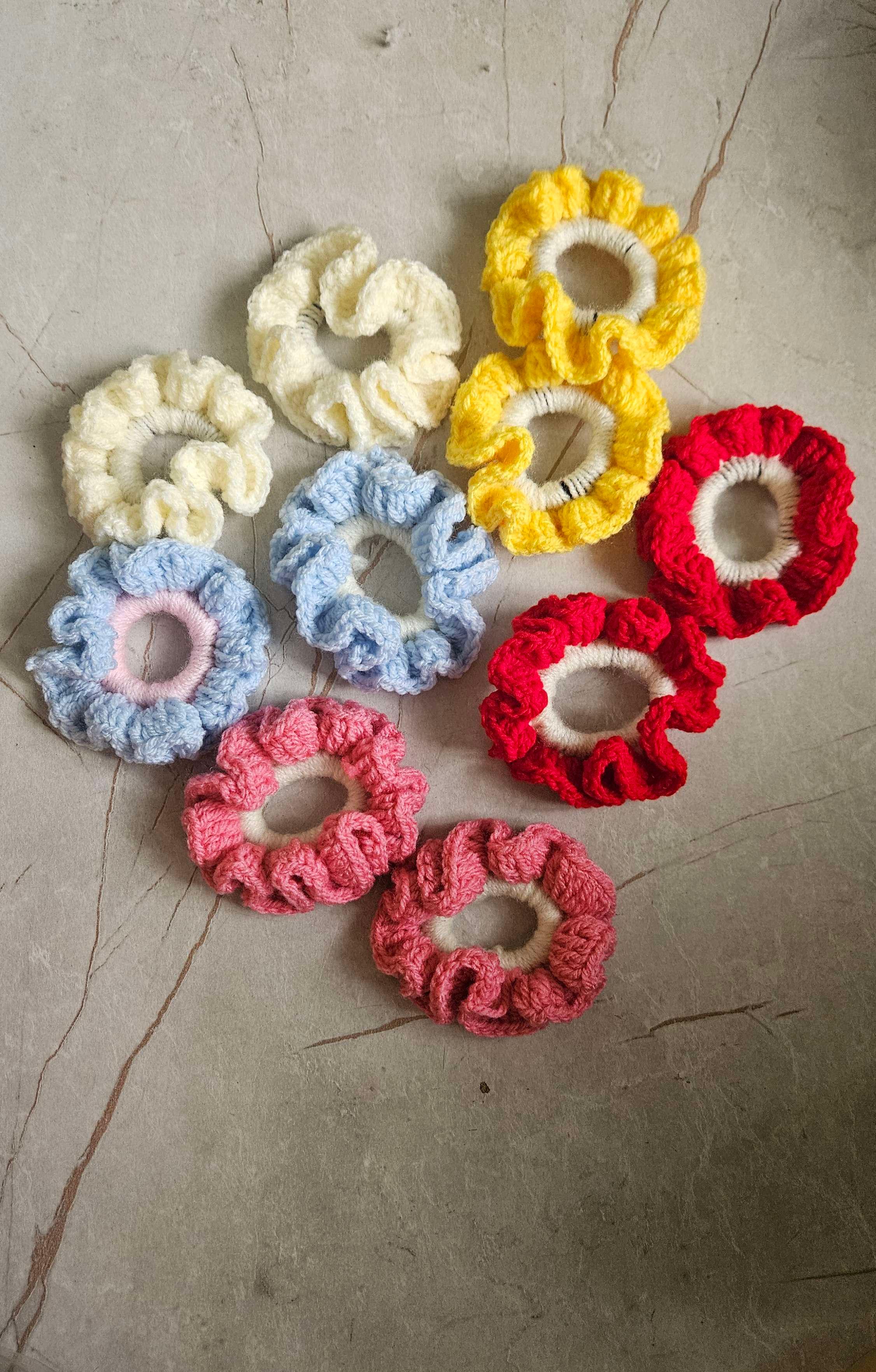 Scrunchie thumbnail 2