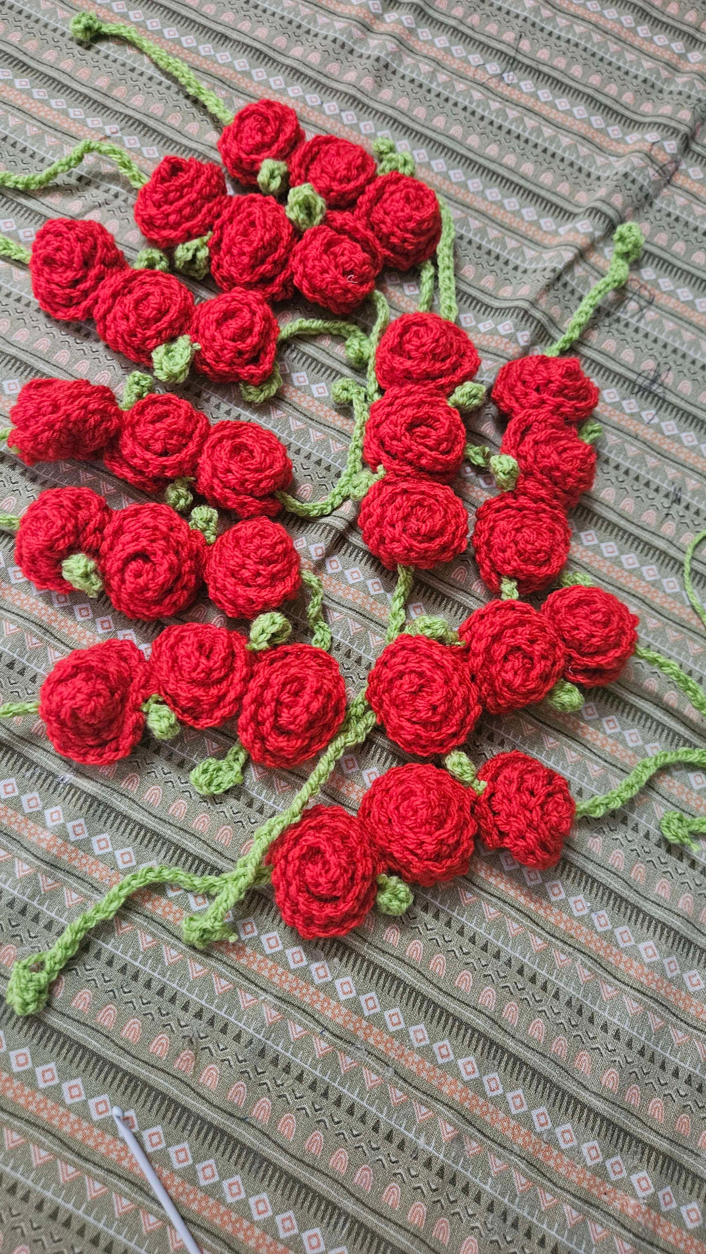 Rose gajraa thumbnail 2