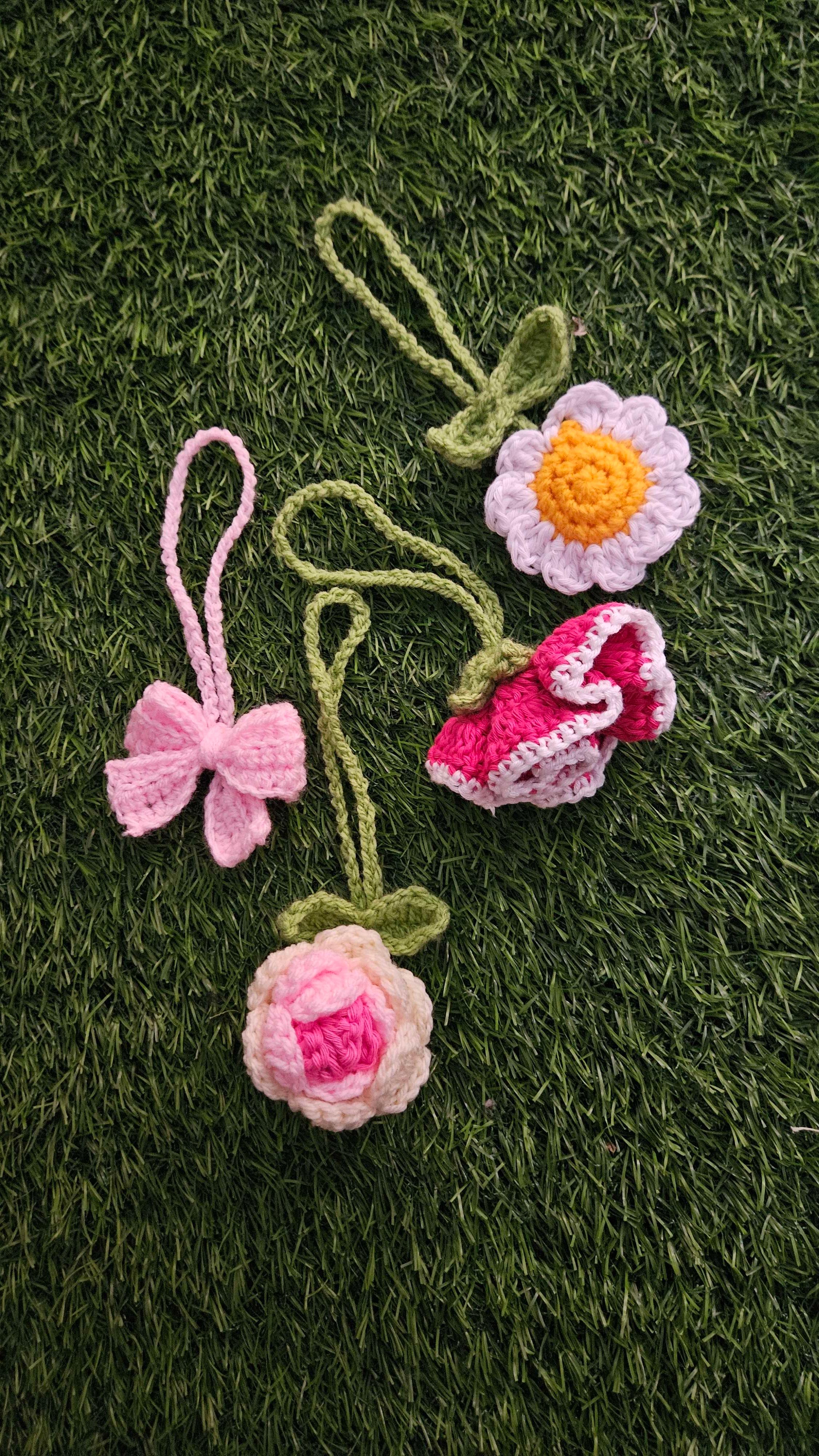 Flower Bagcharm thumbnail 2