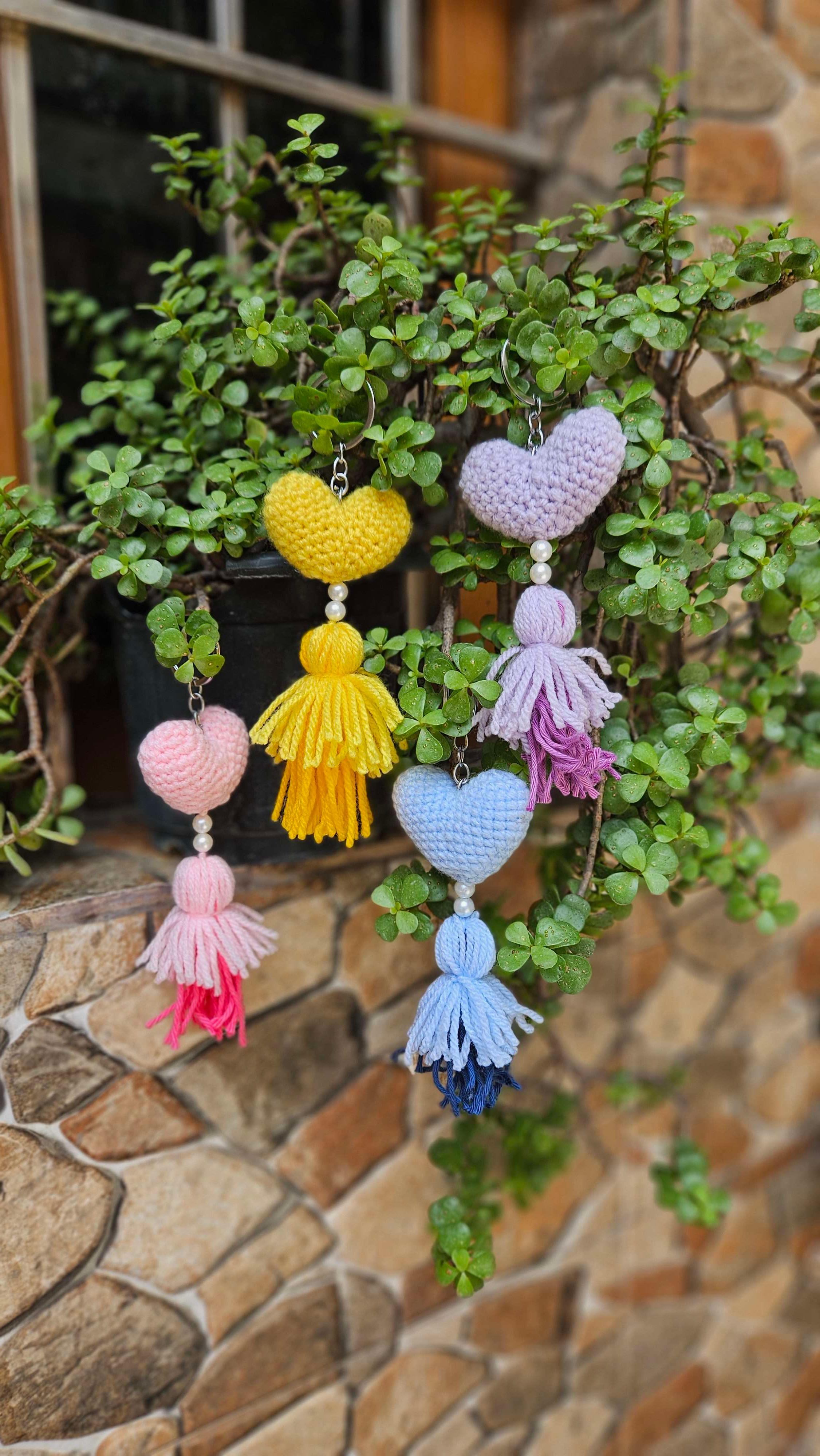 Heart hanging thumbnail 2