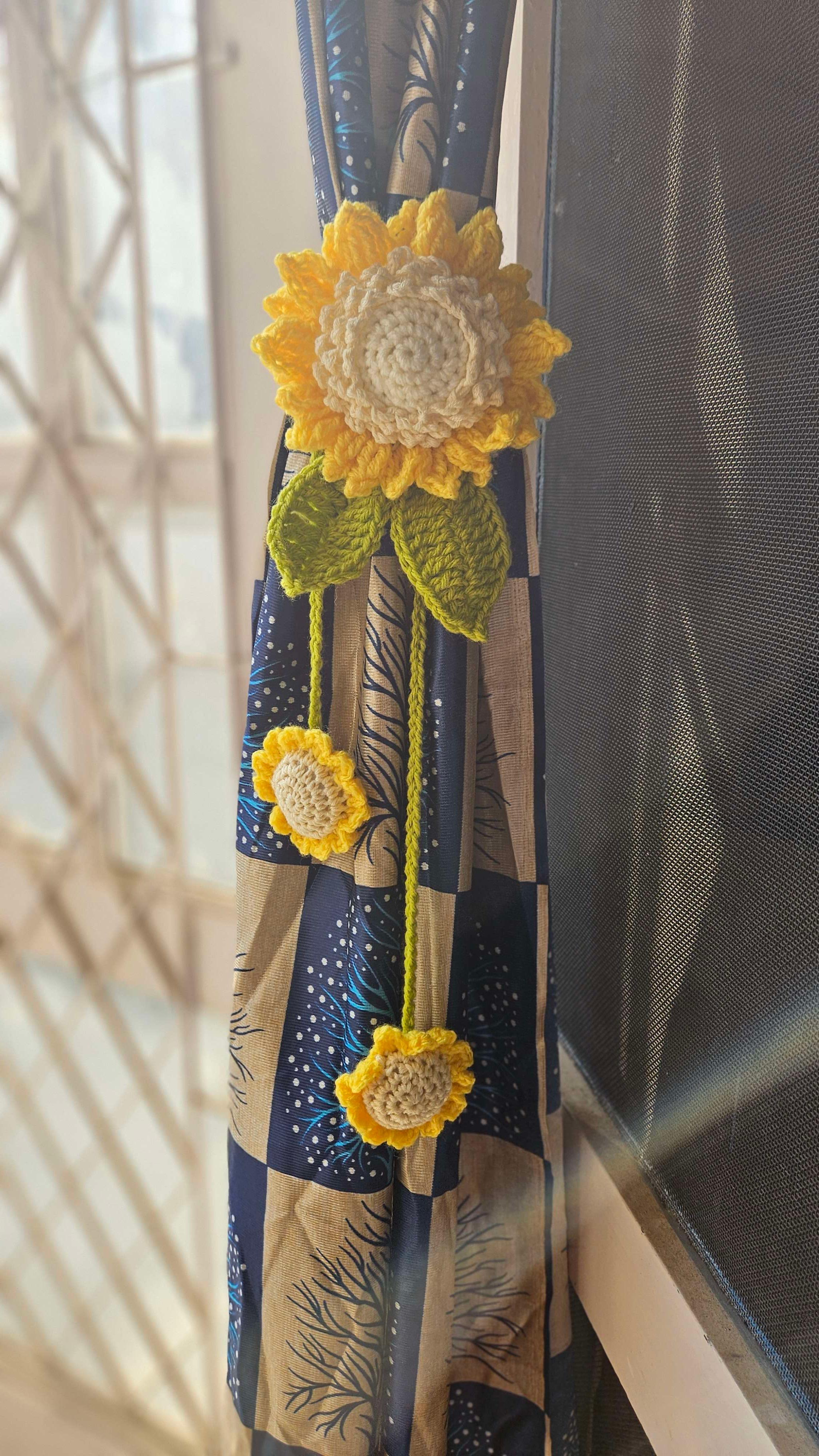 Sunflower - daisy curtain ties