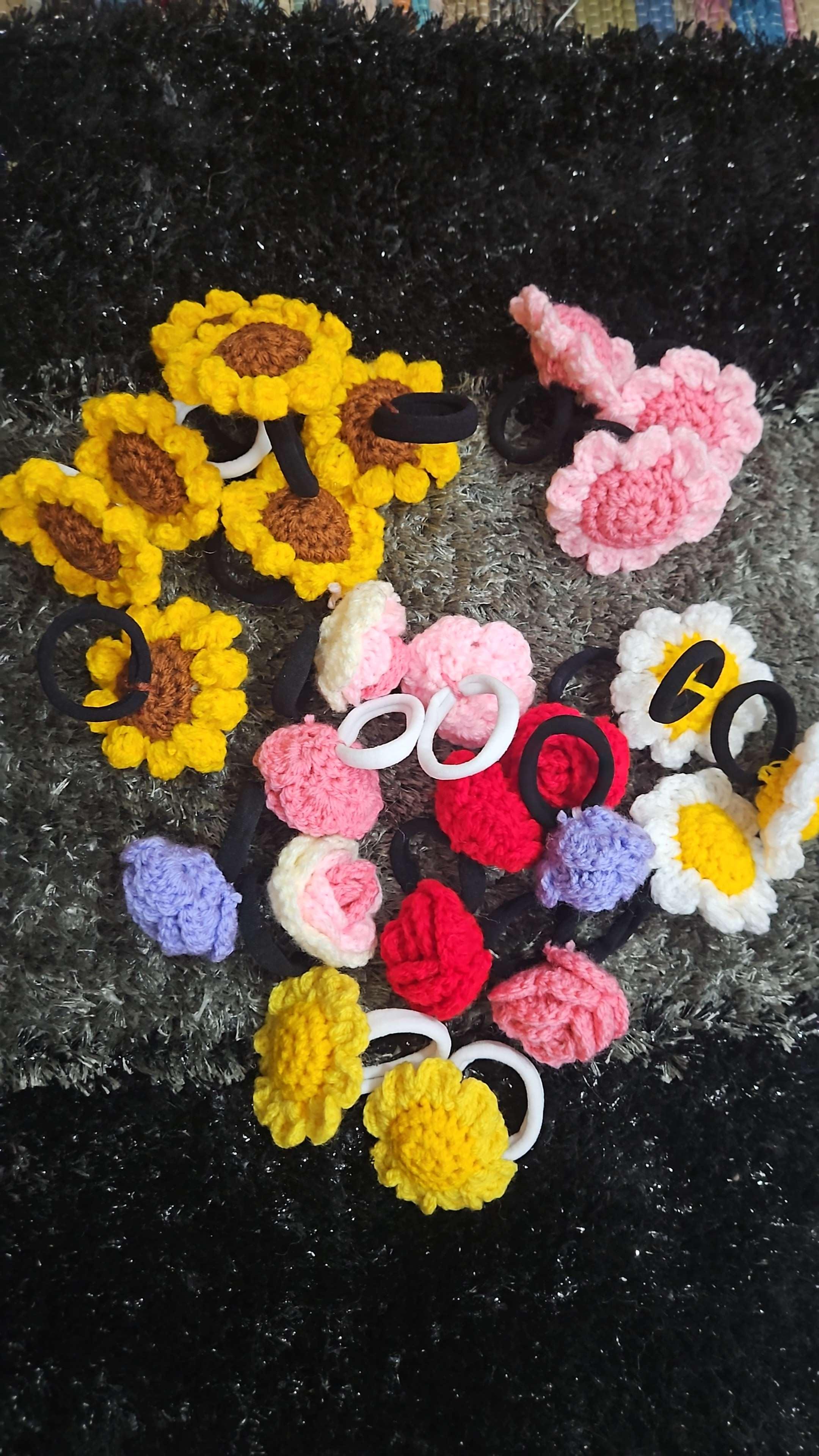 Flower rubber band thumbnail 2