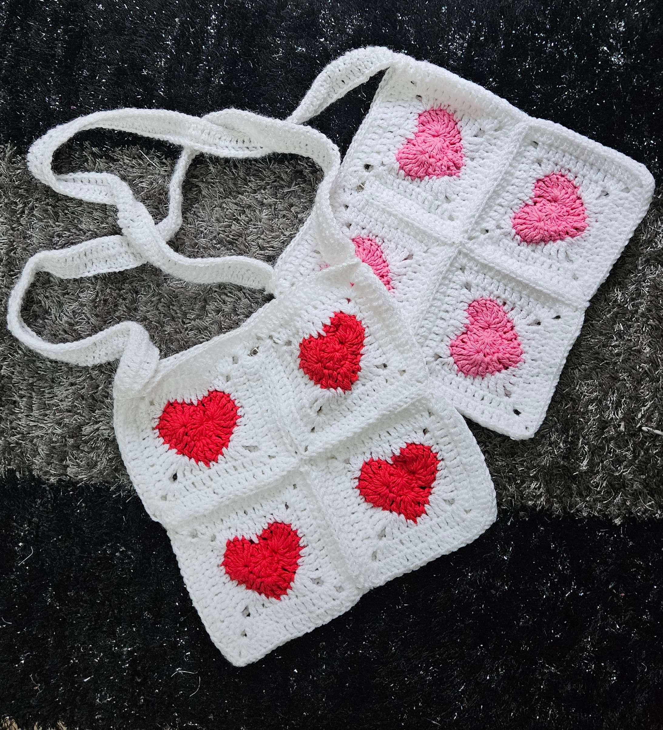 Heart square bag thumbnail 3