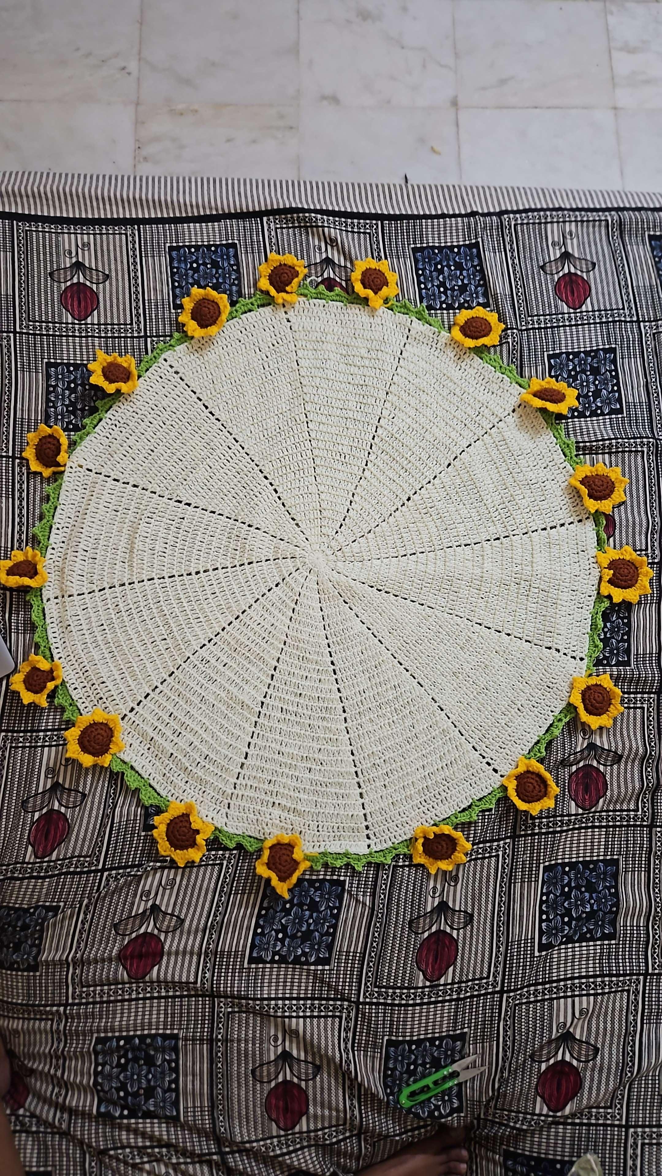 Sunflower blanket bouquet thumbnail 2