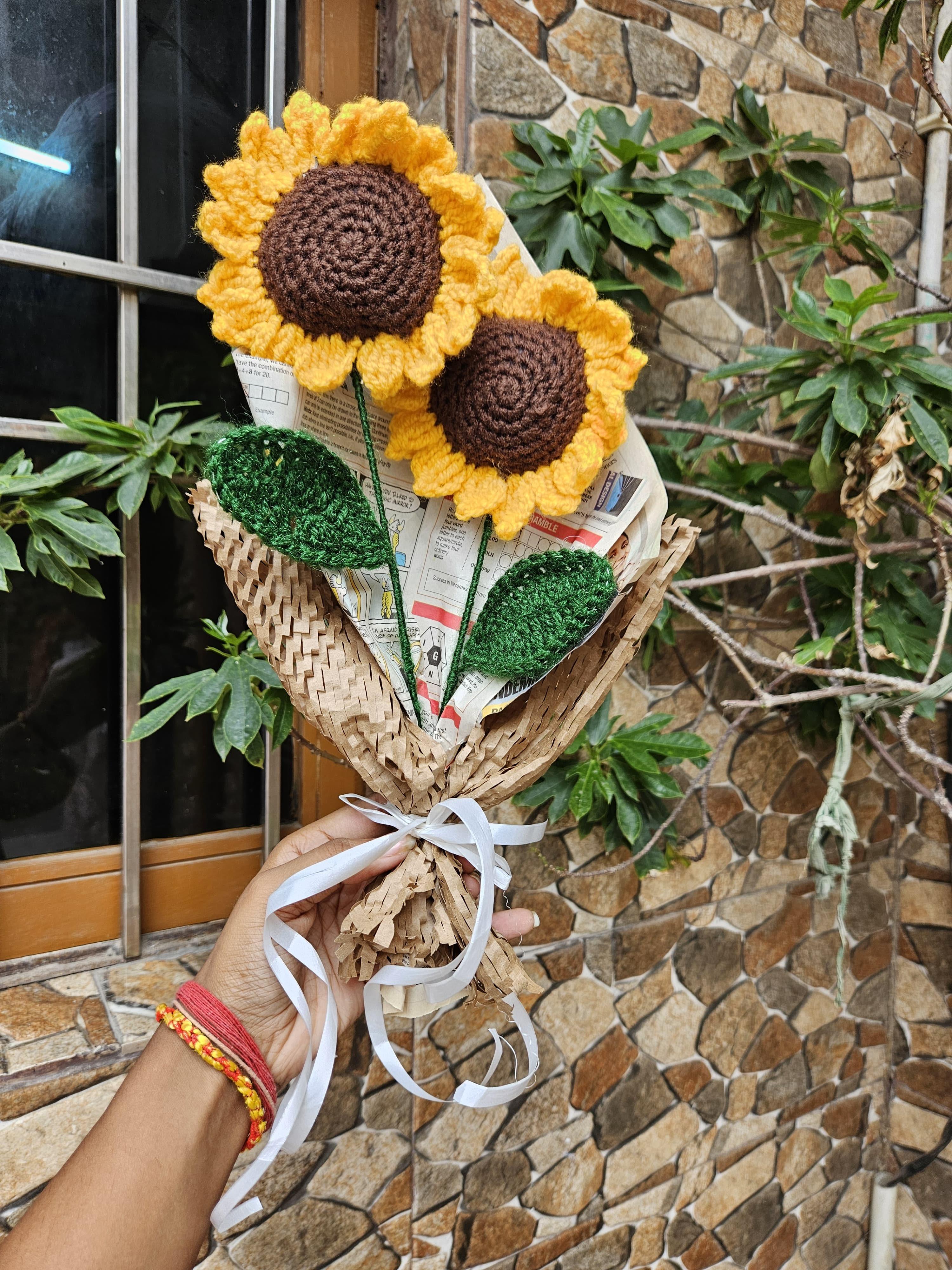 Dual sunflower bouquet - Image 1